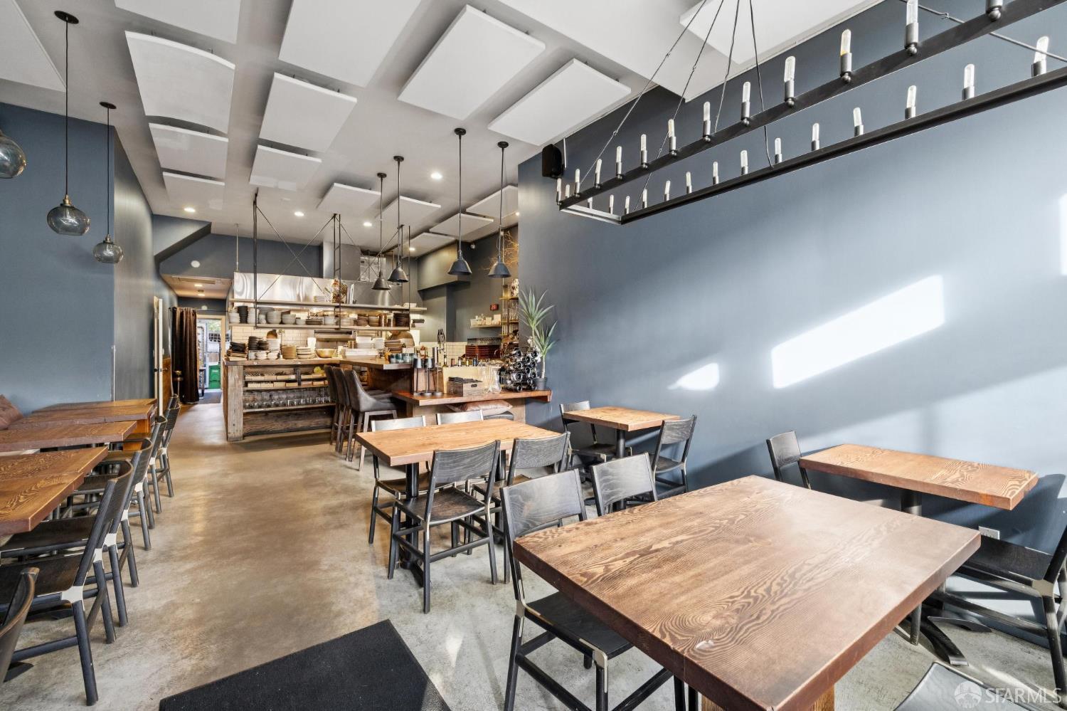 Detail Gallery Image 14 of 27 For 919 Cortland Ave, San Francisco,  CA 94110 - – Beds | – Baths