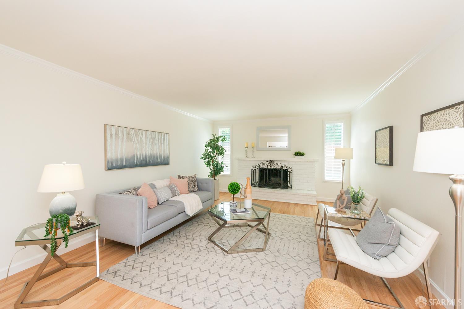 Detail Gallery Image 4 of 57 For 4650 Phyllis Ln, Concord,  CA 94521 - 4 Beds | 2 Baths