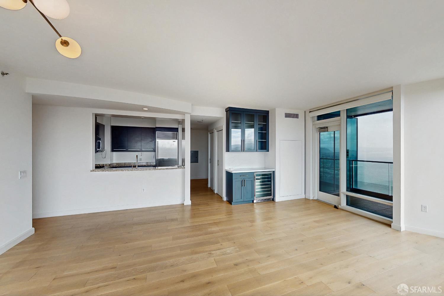 Detail Gallery Image 3 of 50 For 425 1st St #4003,  San Francisco,  CA 94105 - 2 Beds | 2 Baths