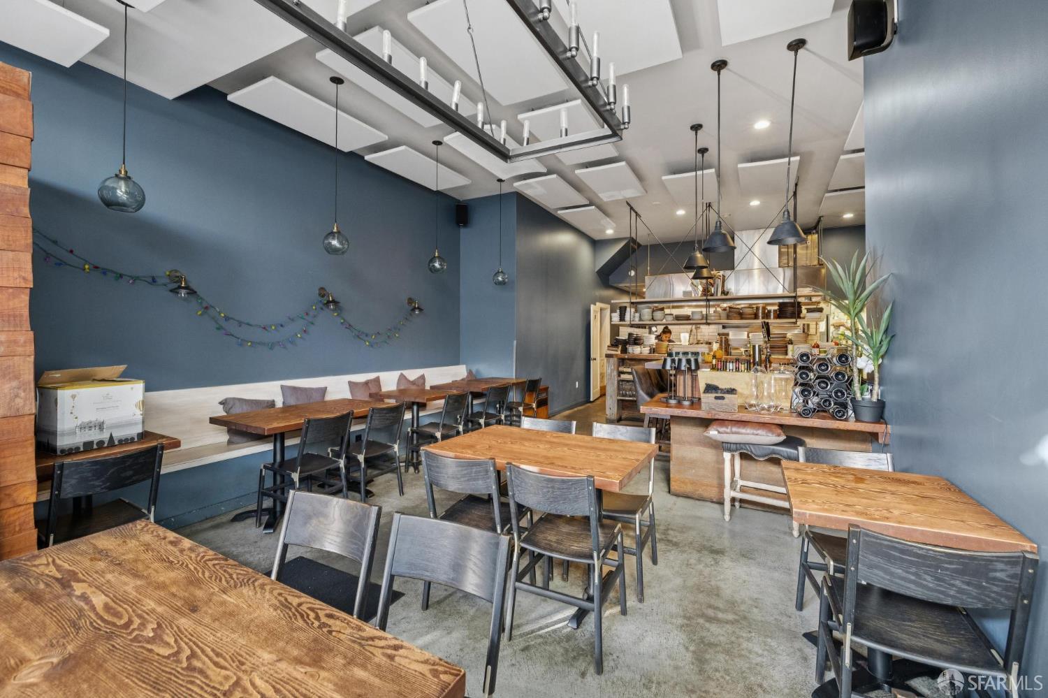 Detail Gallery Image 13 of 27 For 919 Cortland Ave, San Francisco,  CA 94110 - – Beds | – Baths