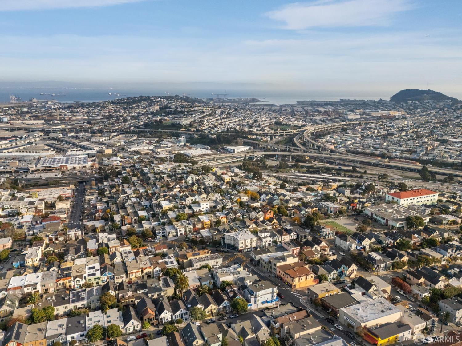 Detail Gallery Image 2 of 27 For 919 Cortland Ave, San Francisco,  CA 94110 - – Beds | – Baths