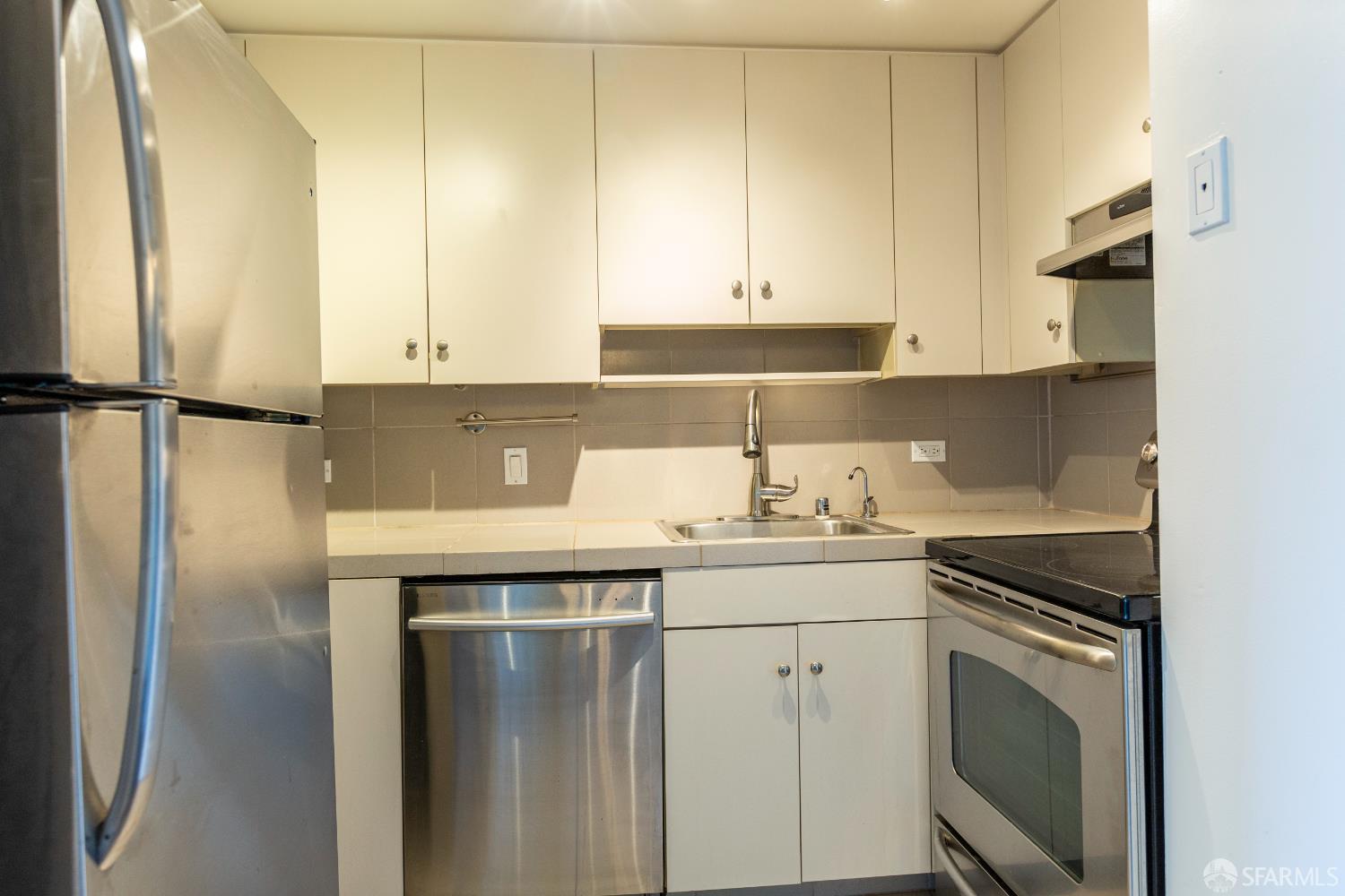 Detail Gallery Image 6 of 8 For 601 Van Ness Ave #743,  San Francisco,  CA 94102 - 1 Beds | 1 Baths