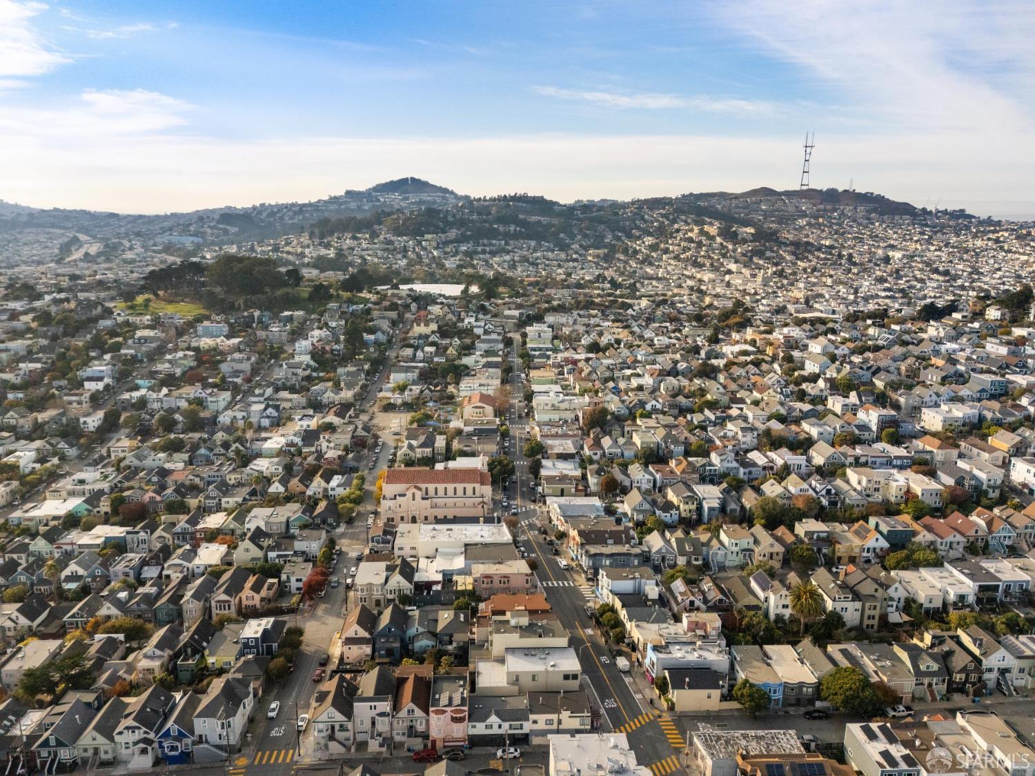 Detail Gallery Image 8 of 27 For 919 Cortland Ave, San Francisco,  CA 94110 - – Beds | – Baths