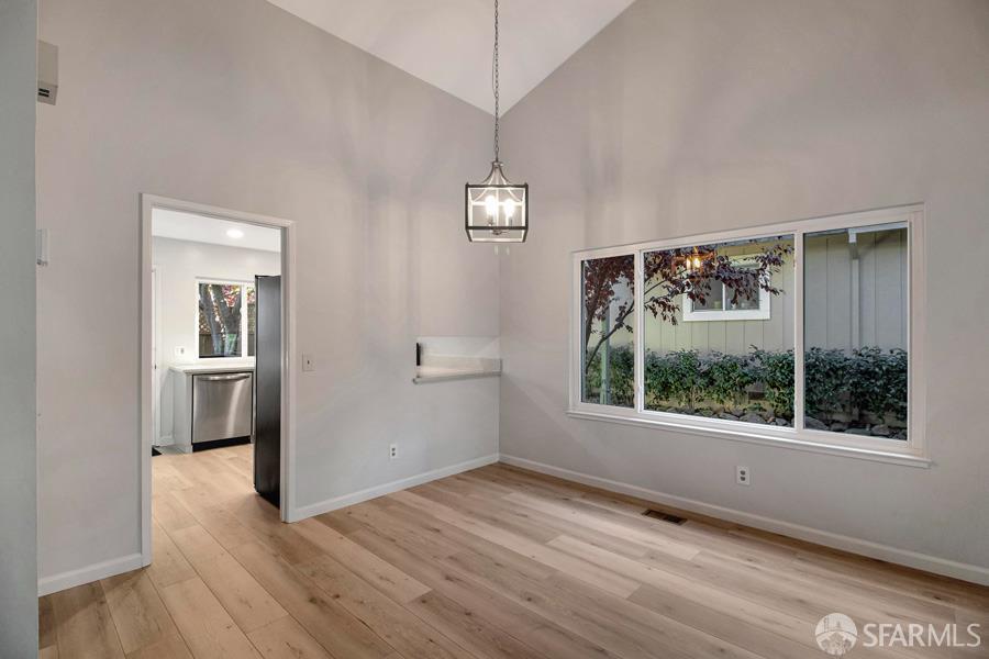 Detail Gallery Image 15 of 32 For 10062 Mossy Oak Ct, Cupertino,  CA 95014 - 2 Beds | 2 Baths