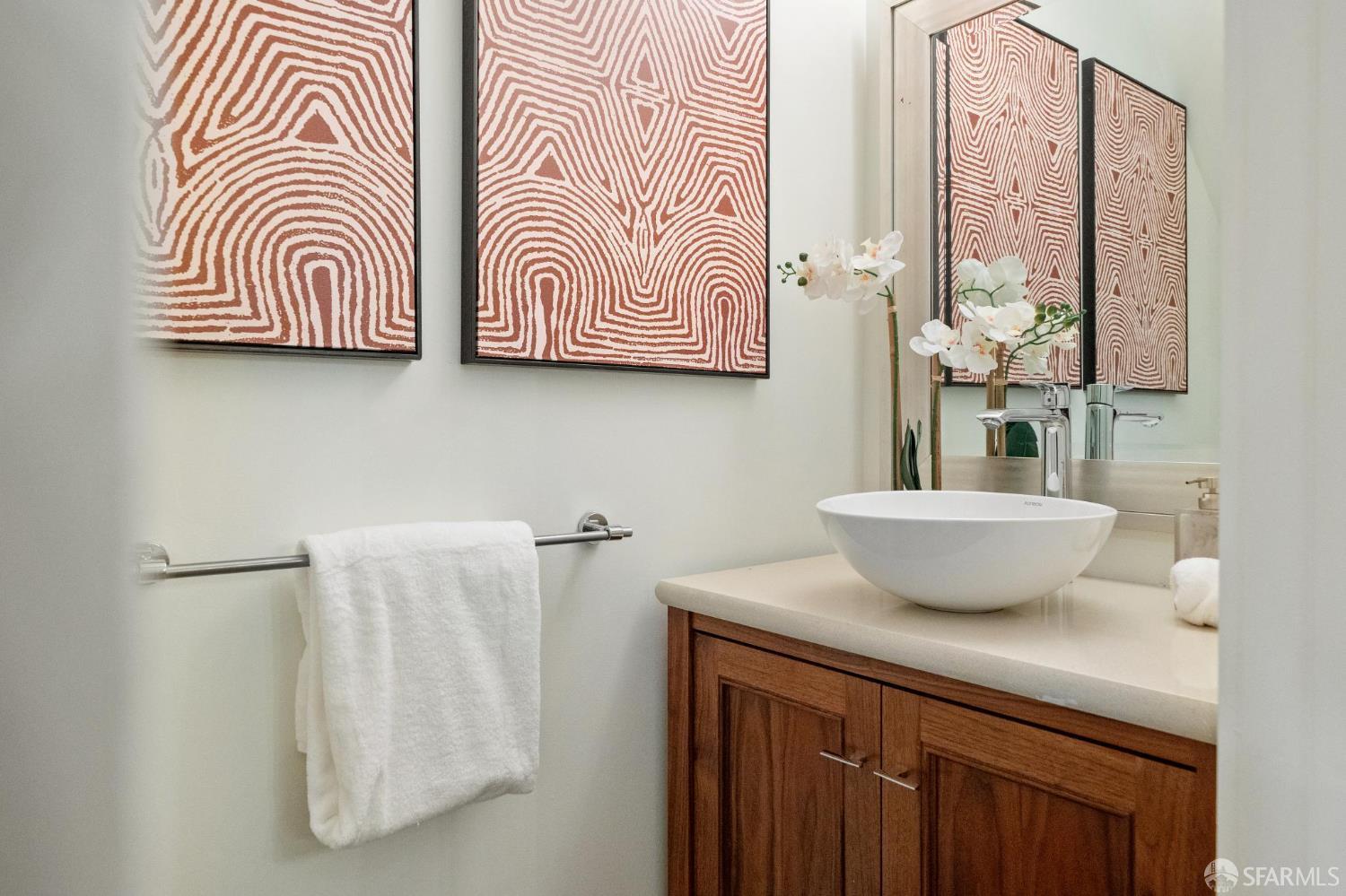 Detail Gallery Image 21 of 55 For 36 Beideman St, San Francisco,  CA 94115 - 2 Beds | 1/1 Baths