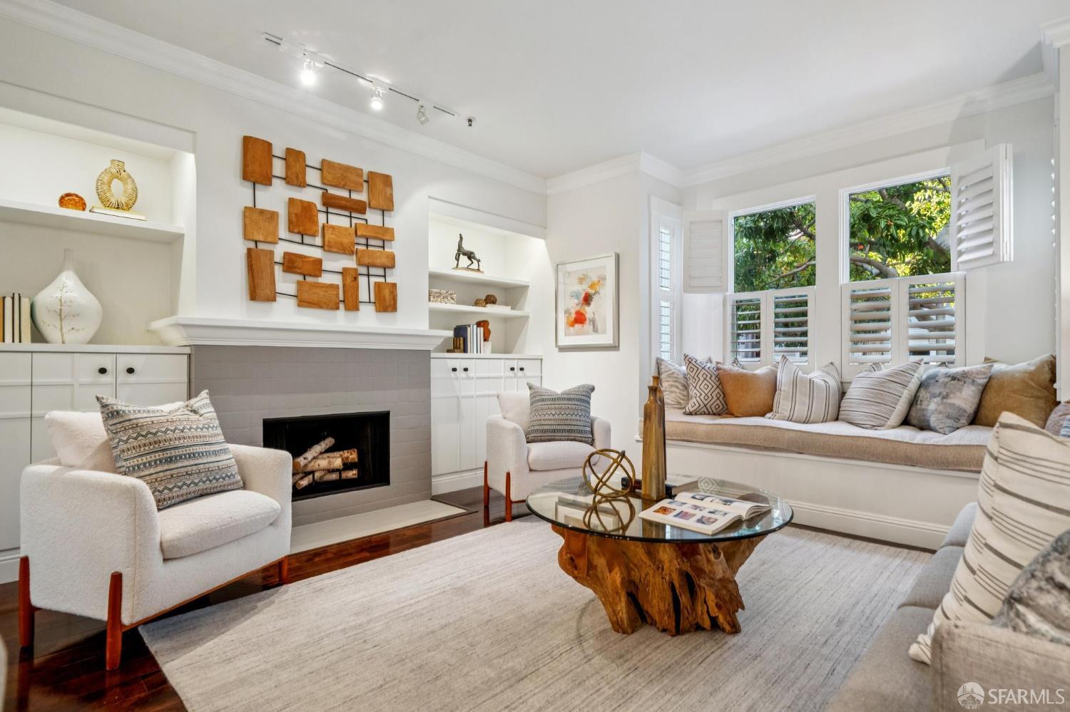 Detail Gallery Image 8 of 55 For 36 Beideman St, San Francisco,  CA 94115 - 2 Beds | 1/1 Baths