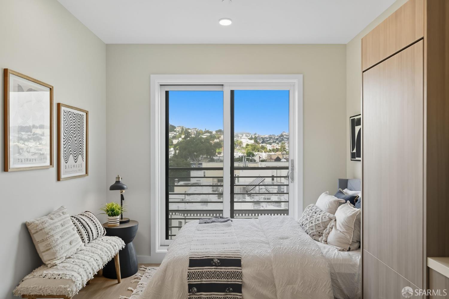 Detail Gallery Image 6 of 17 For 811 Valencia St #602,  San Francisco,  CA 94110 - 0 Beds | 1 Baths