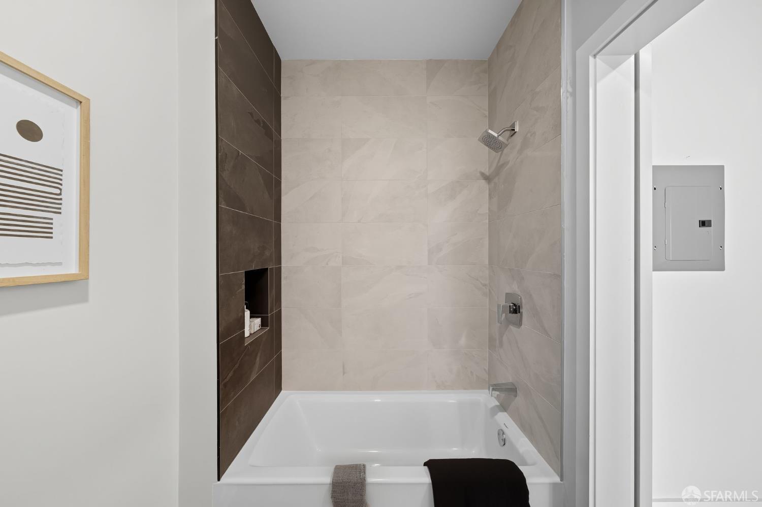 Detail Gallery Image 5 of 17 For 811 Valencia St #602,  San Francisco,  CA 94110 - 0 Beds | 1 Baths