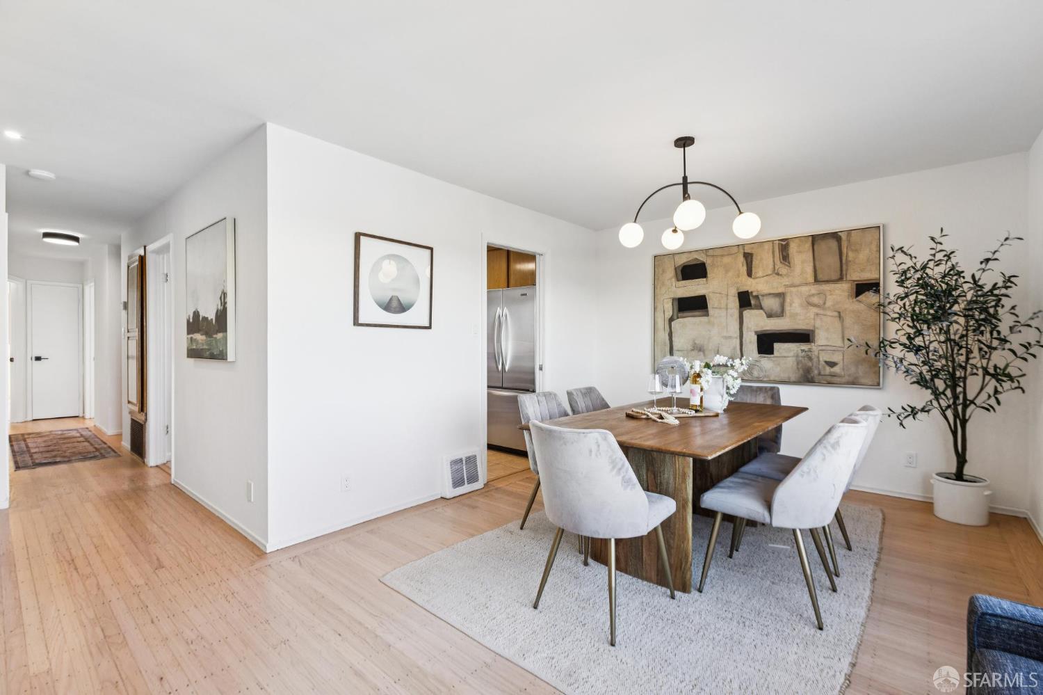 Detail Gallery Image 12 of 55 For 364 Baltimore Way, San Francisco,  CA 94112 - 5 Beds | 2 Baths