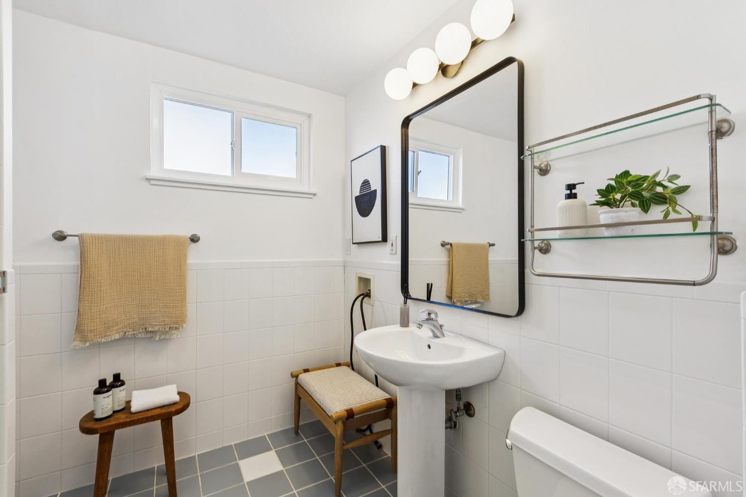 Detail Gallery Image 34 of 55 For 364 Baltimore Way, San Francisco,  CA 94112 - 5 Beds | 2 Baths