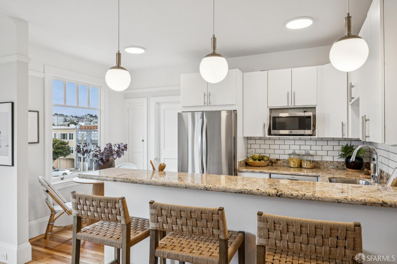 Detail Gallery Image 8 of 33 For 1490 Francisco St #7,  San Francisco,  CA 94123 - 2 Beds | 1 Baths