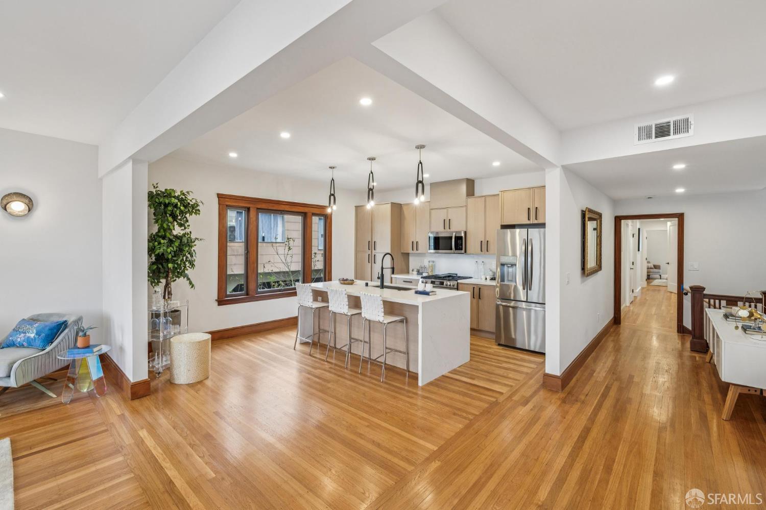 Detail Gallery Image 11 of 66 For 779 20th Ave #779,  San Francisco,  CA 94121 - 4 Beds | 3 Baths