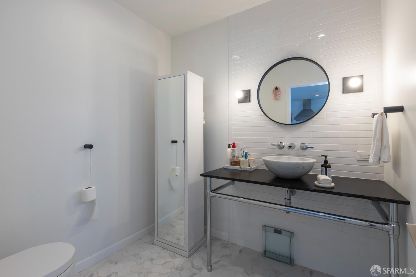 Detail Gallery Image 18 of 27 For 449 Gates St, San Francisco,  CA 94110 - 2 Beds | 2 Baths