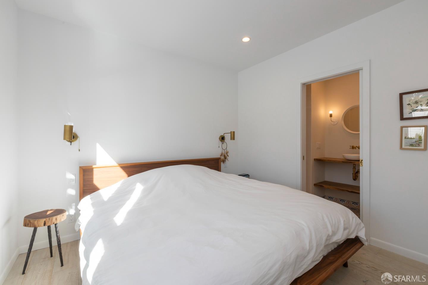 Detail Gallery Image 22 of 27 For 449 Gates St, San Francisco,  CA 94110 - 2 Beds | 2 Baths