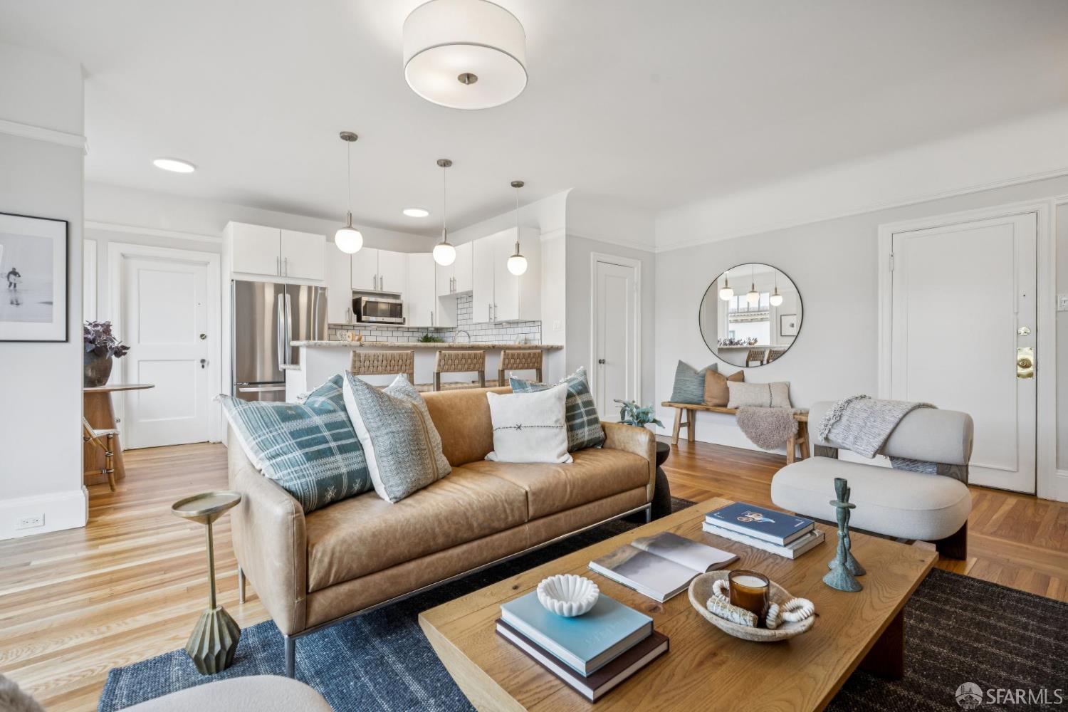 Detail Gallery Image 6 of 33 For 1490 Francisco St #7,  San Francisco,  CA 94123 - 2 Beds | 1 Baths