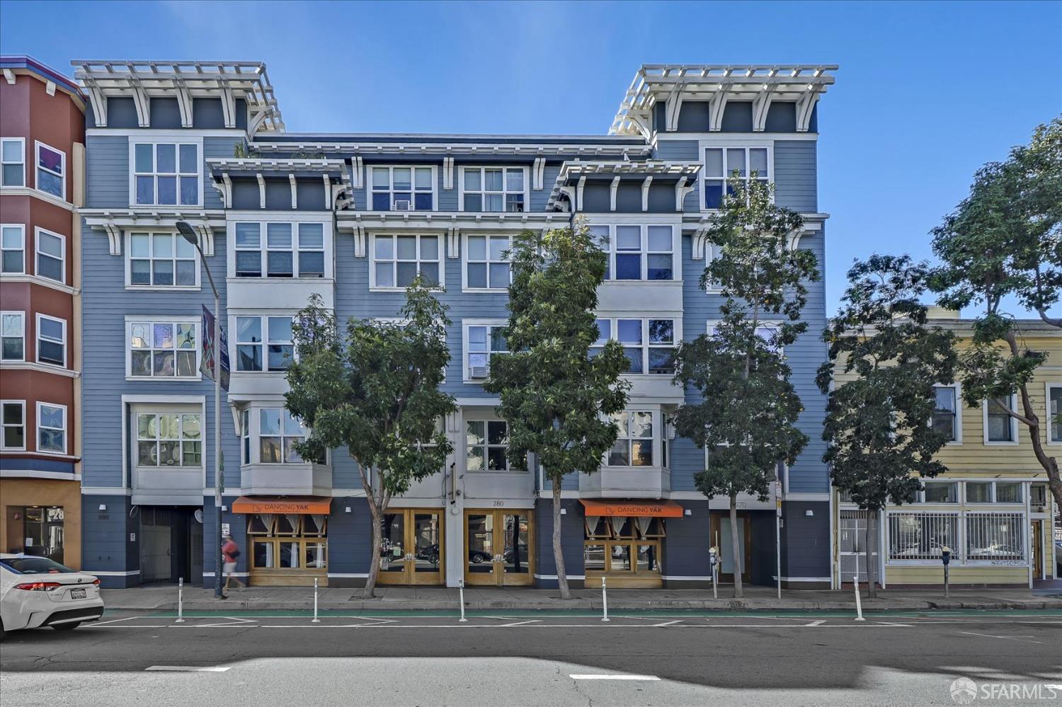 Front Image Thumbnail for SF426093500