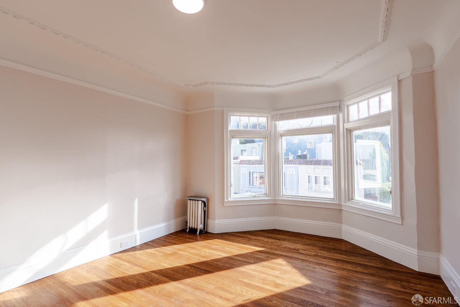 Detail Gallery Image 6 of 9 For 910 Bay St #6,  San Francisco,  CA 94109 - 1 Beds | 1 Baths