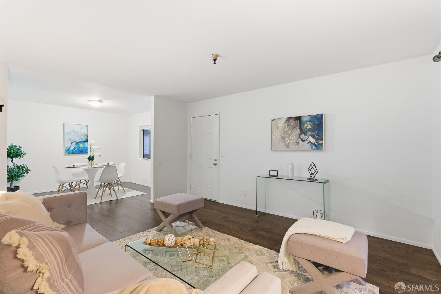 Detail Gallery Image 7 of 28 For 711 S Bayshore Blvd #4,  San Mateo,  CA 94401 - 1 Beds | 1 Baths