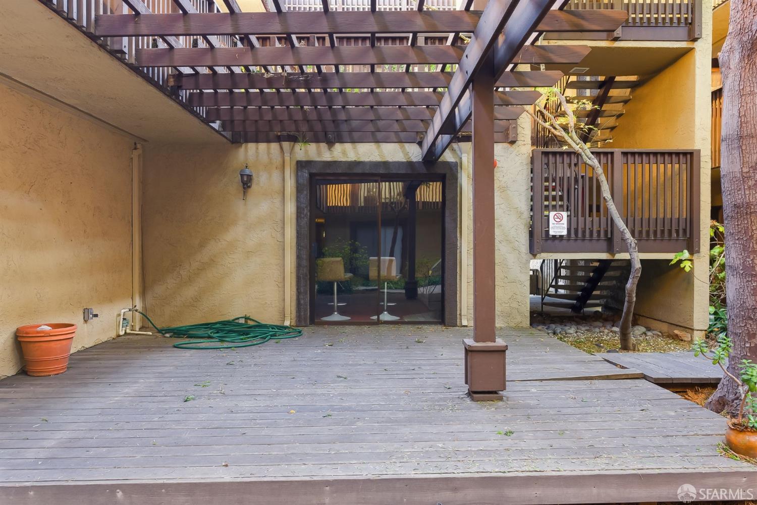 Detail Gallery Image 23 of 28 For 711 S Bayshore Blvd #4,  San Mateo,  CA 94401 - 1 Beds | 1 Baths