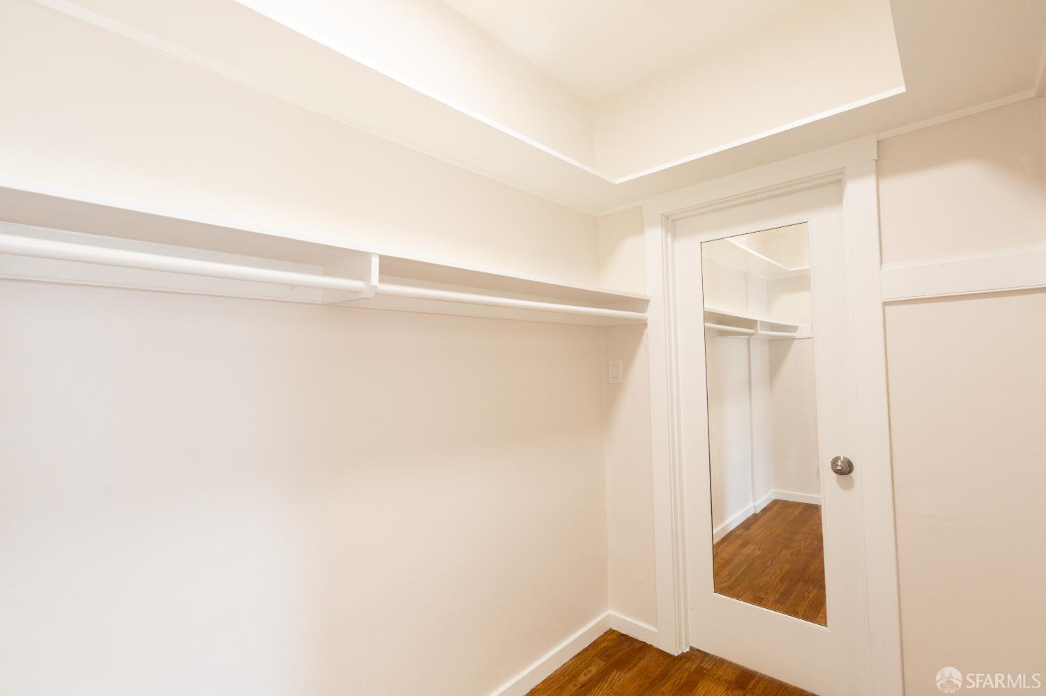 Detail Gallery Image 7 of 9 For 910 Bay St #6,  San Francisco,  CA 94109 - 1 Beds | 1 Baths
