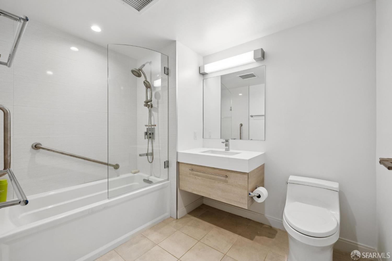 Photo #6: 426093503 Listing: Photo #6