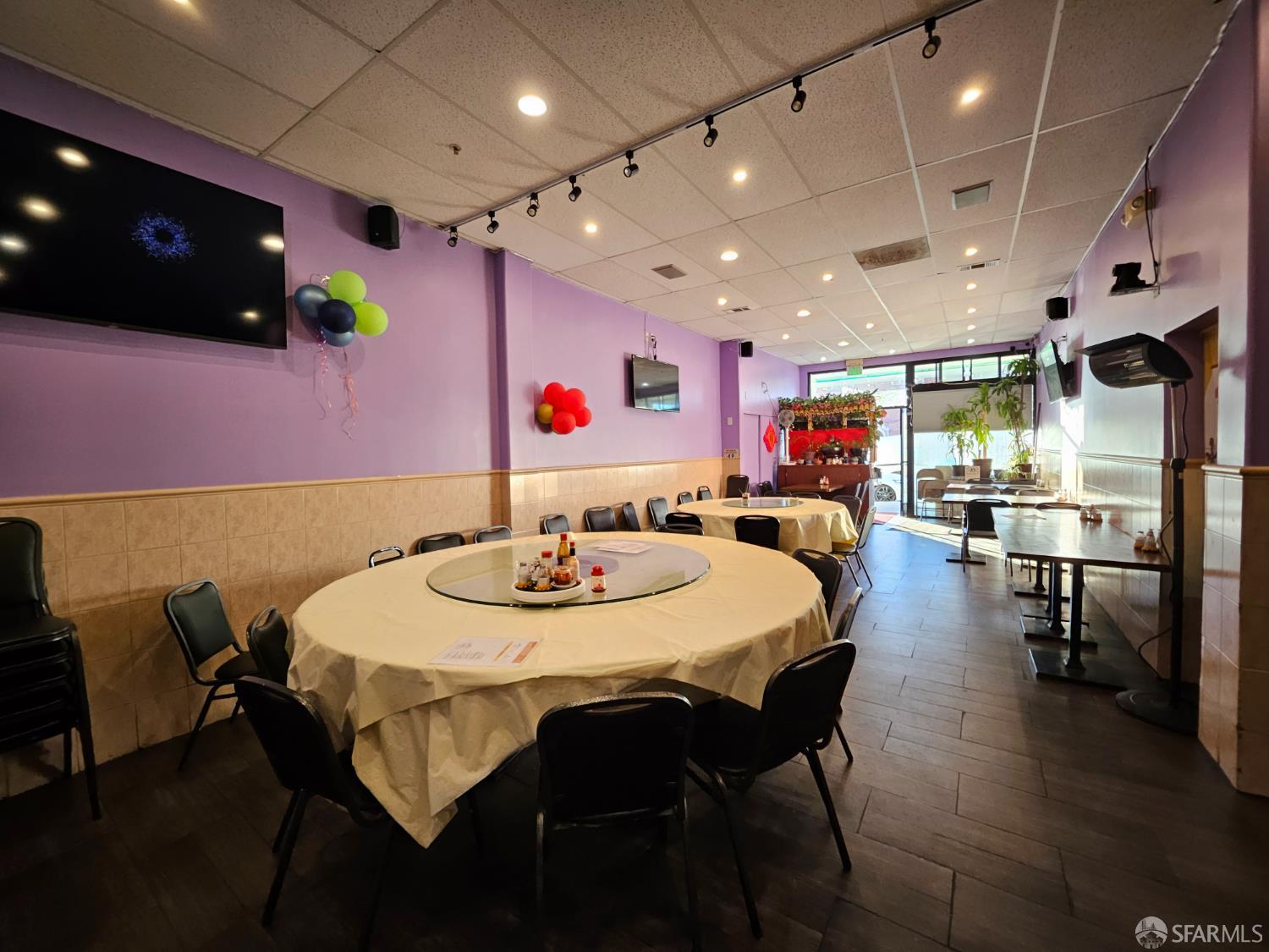 2406 19th, San Francisco, CA, 94116