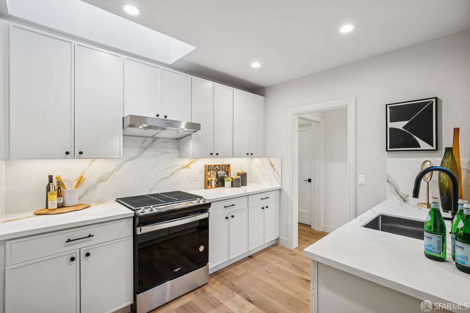 Detail Gallery Image 20 of 70 For 176 Escolta Way, San Francisco,  CA 94116 - 3 Beds | 2 Baths