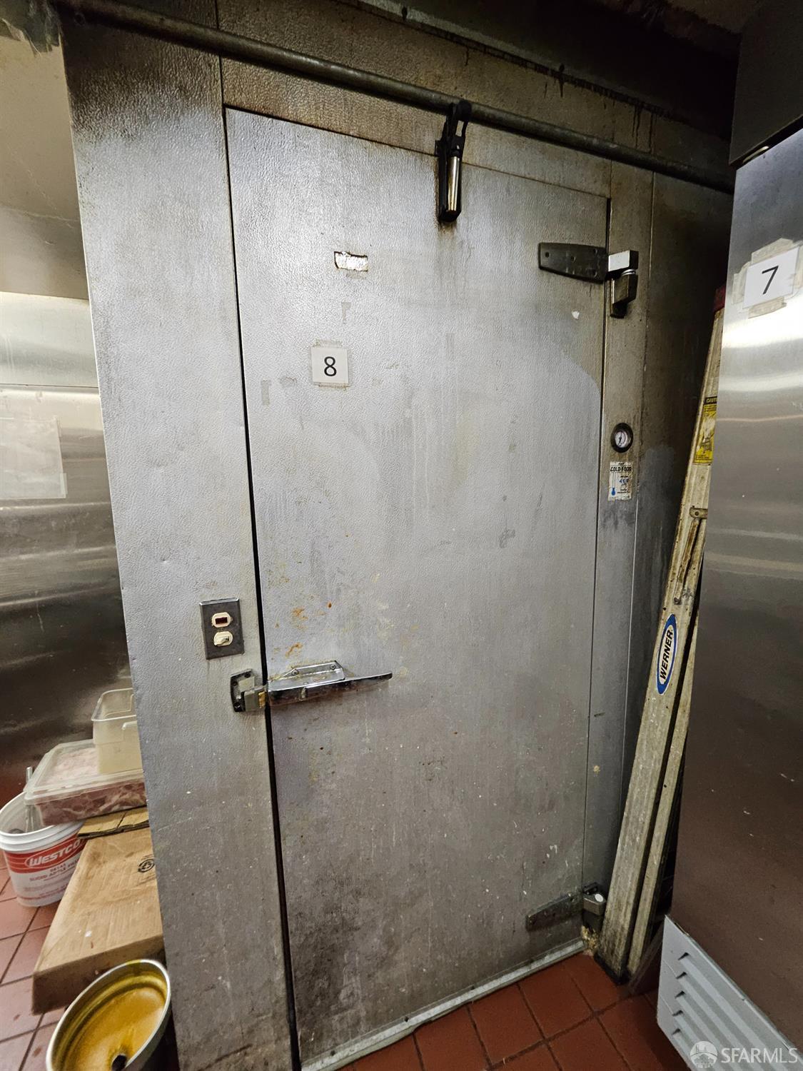 2406 19th, San Francisco, CA, 94116