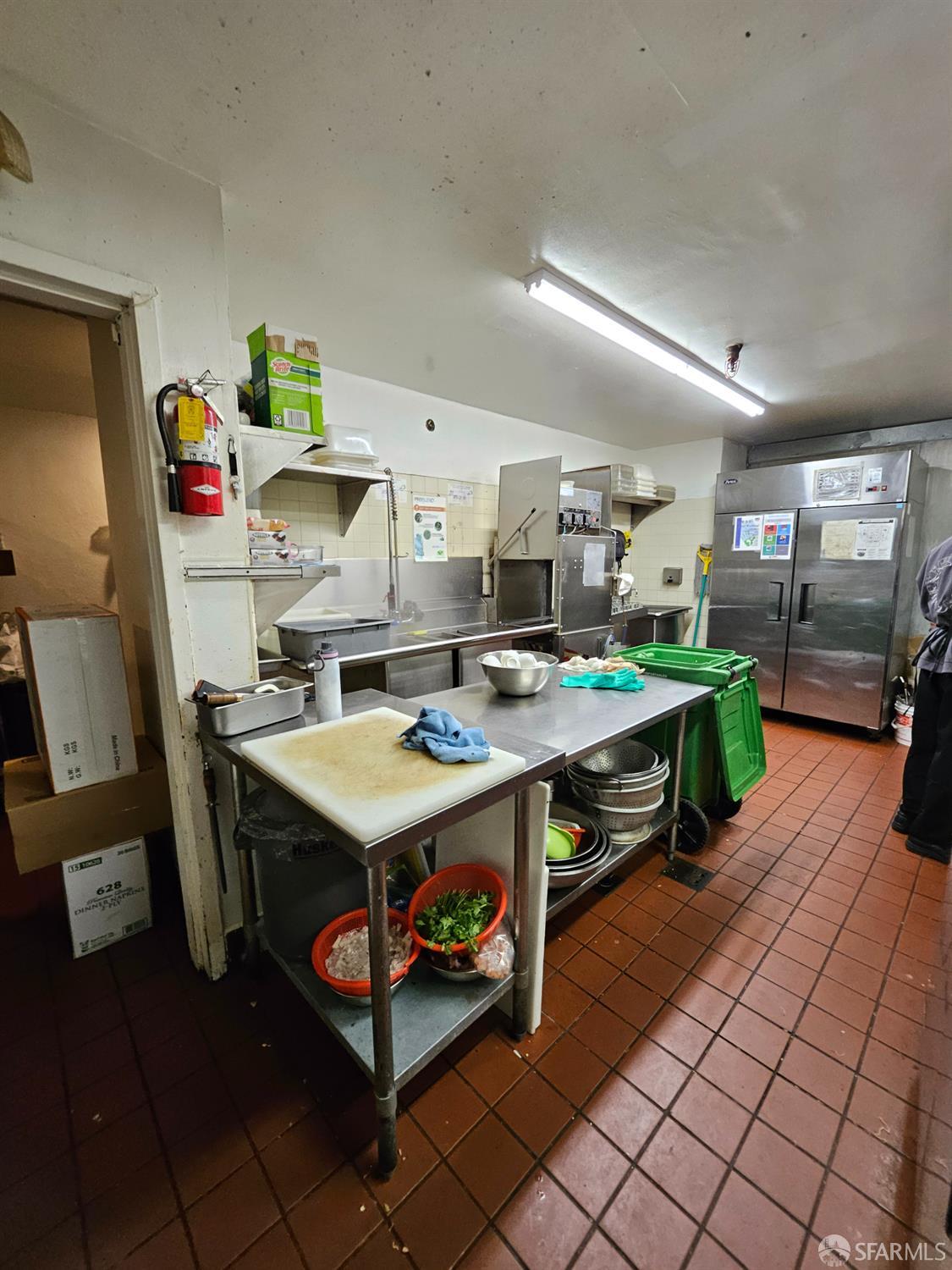 2406 19th, San Francisco, CA, 94116