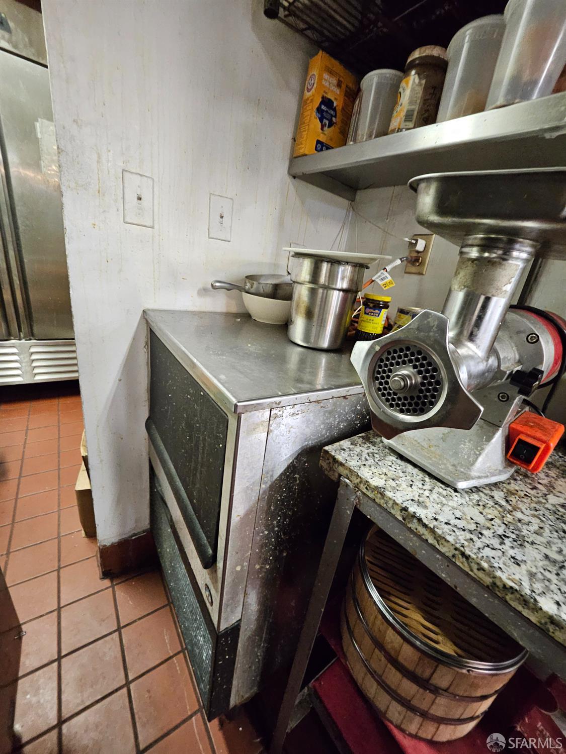 Detail Gallery Image 19 of 55 For 2406 19th Ave, San Francisco,  CA 94116 - – Beds | – Baths