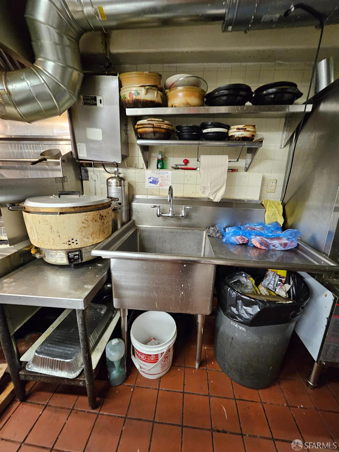 2406 19th, San Francisco, CA, 94116