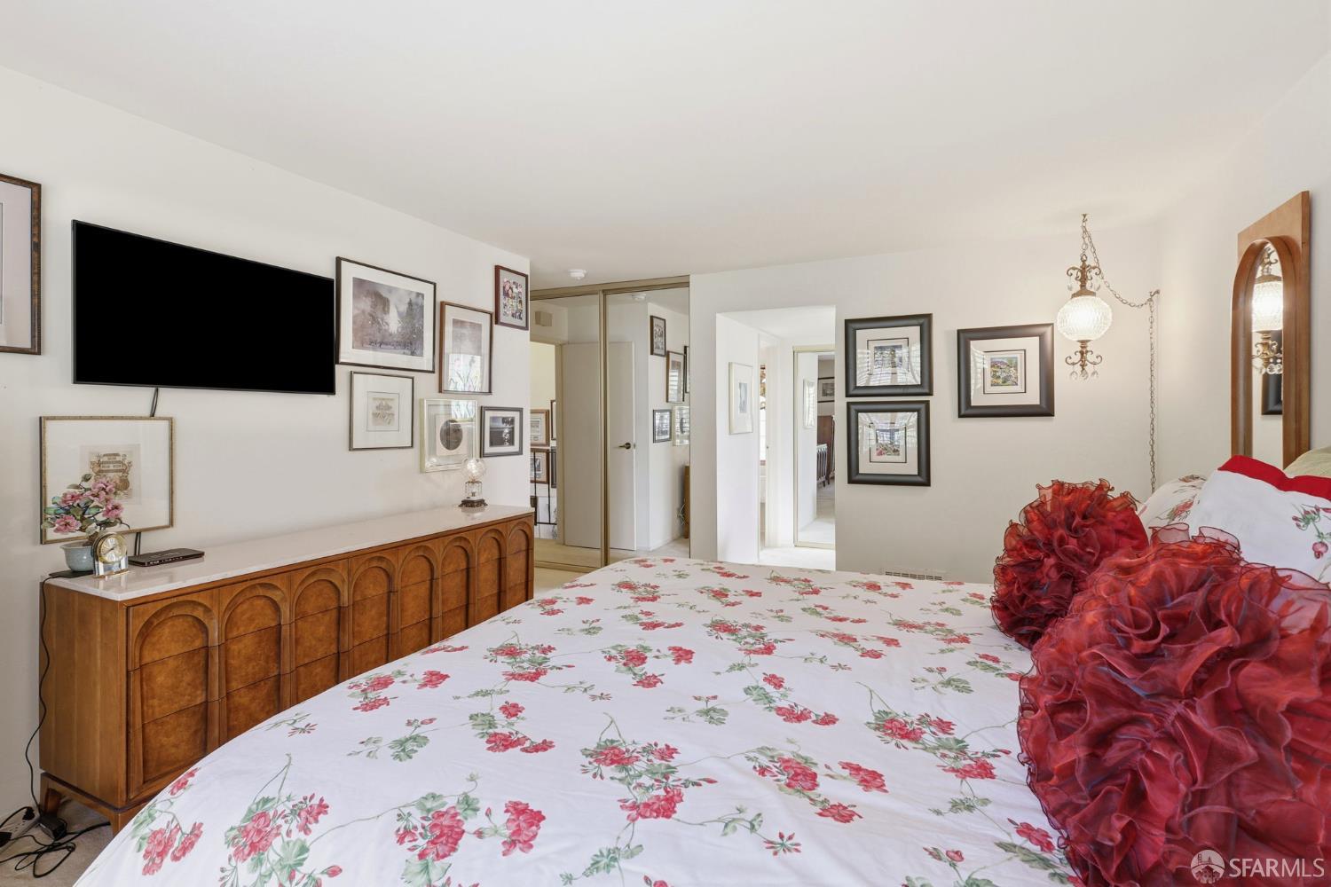 Detail Gallery Image 21 of 44 For 124 Csm Dr, San Mateo,  CA 94402 - 4 Beds | 2/1 Baths