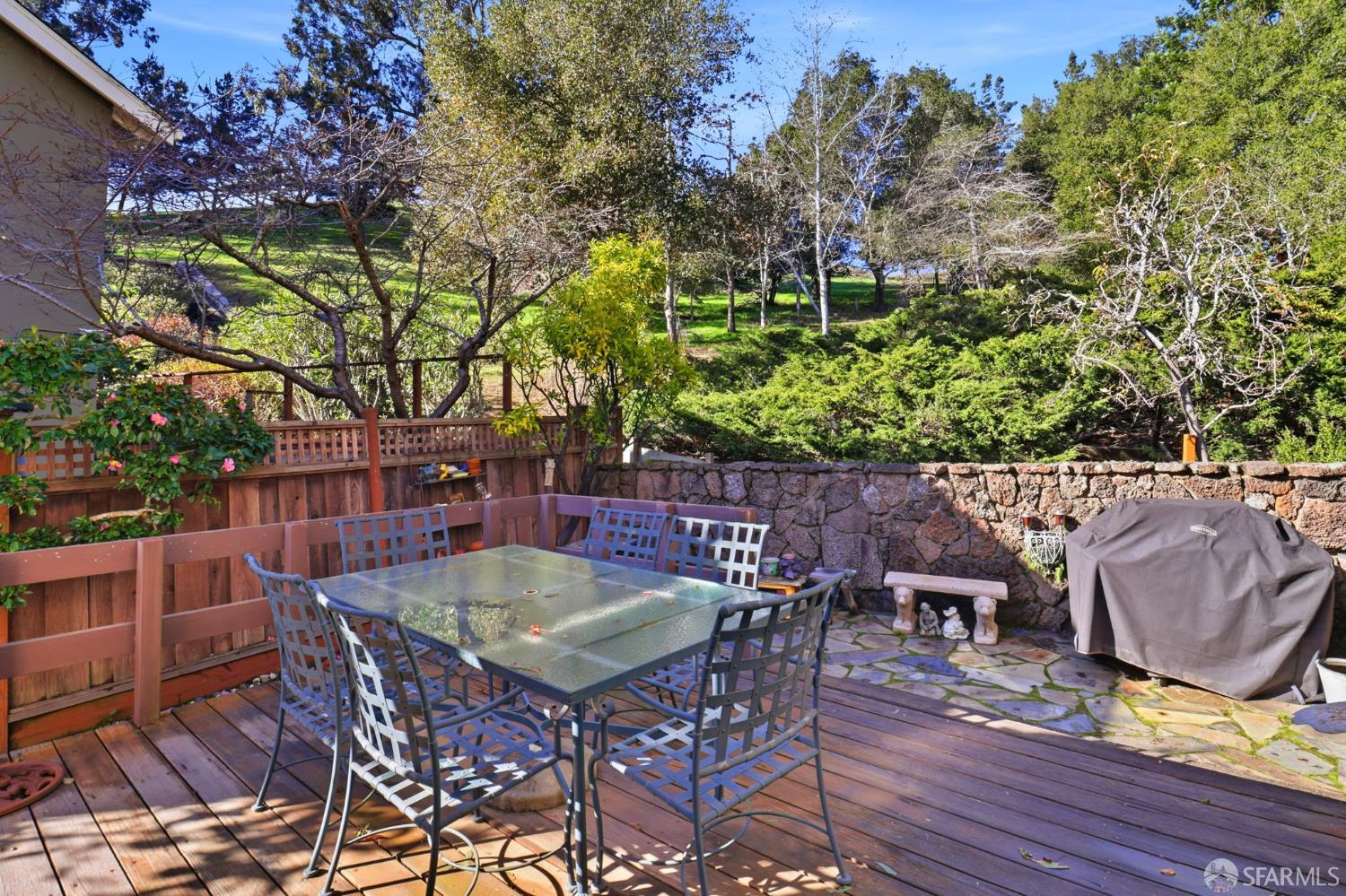 Detail Gallery Image 40 of 44 For 124 Csm Dr, San Mateo,  CA 94402 - 4 Beds | 2/1 Baths