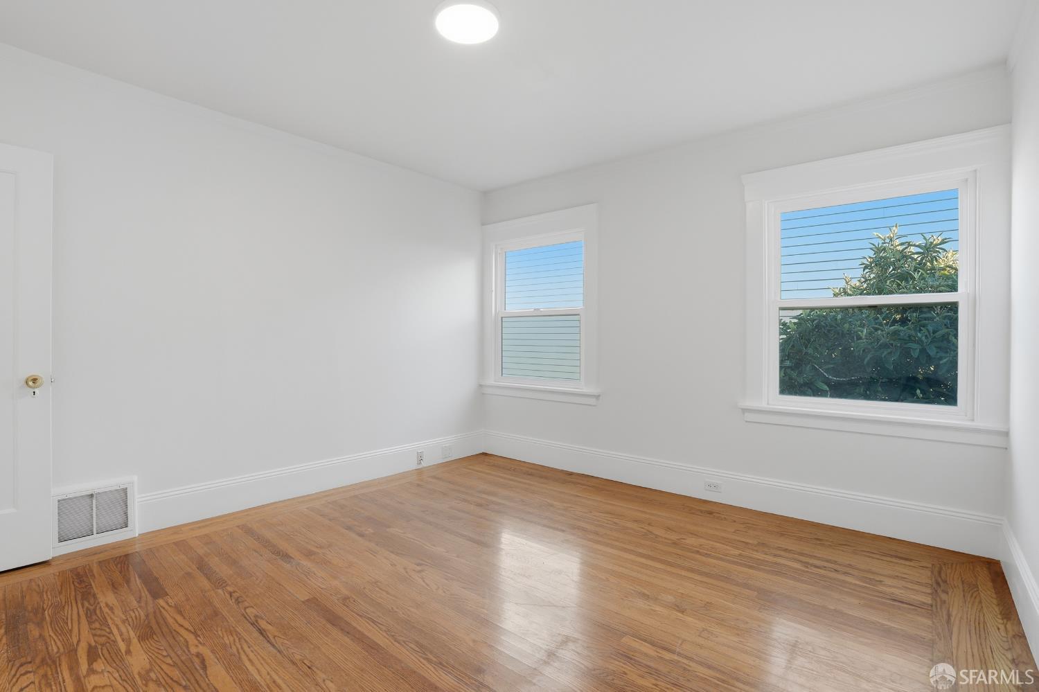 Detail Gallery Image 10 of 32 For 1988 21st Ave, San Francisco,  CA 94116 - 4 Beds | 2 Baths