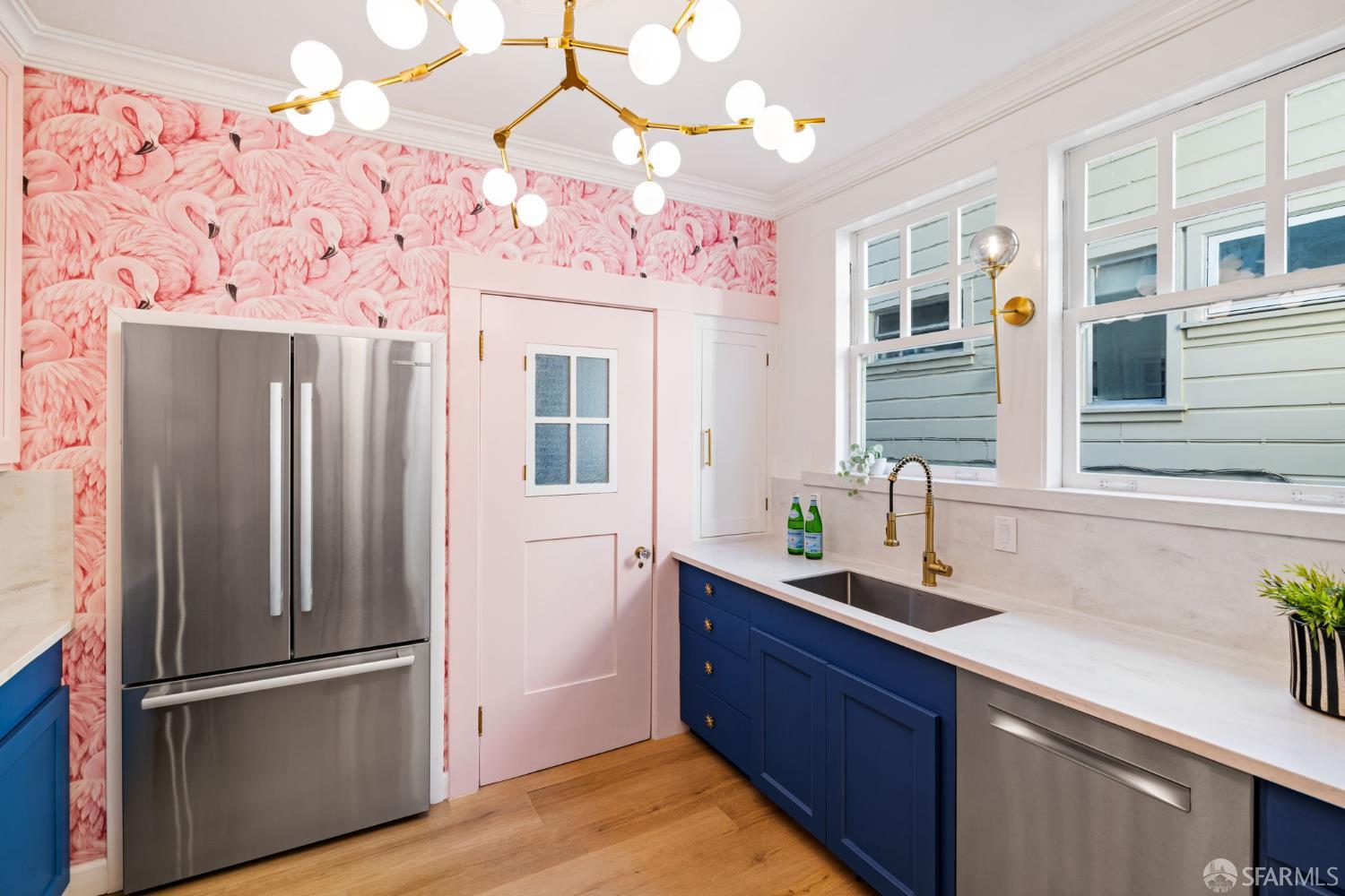 Detail Gallery Image 10 of 36 For 1242 Washington St, San Francisco,  CA 94108 - 2 Beds | 1 Baths