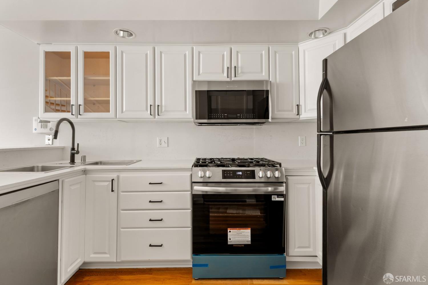 Detail Gallery Image 18 of 19 For 2090 Fell St, San Francisco,  CA 94117 - 2 Beds | 2 Baths