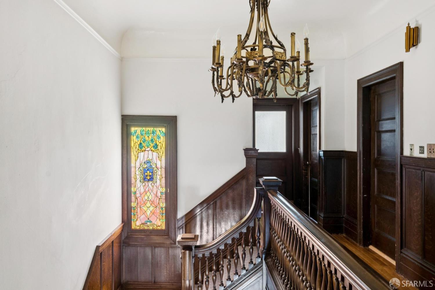 Detail Gallery Image 17 of 36 For 1461 Page St, San Francisco,  CA 94117 - 6 Beds | 2/2 Baths