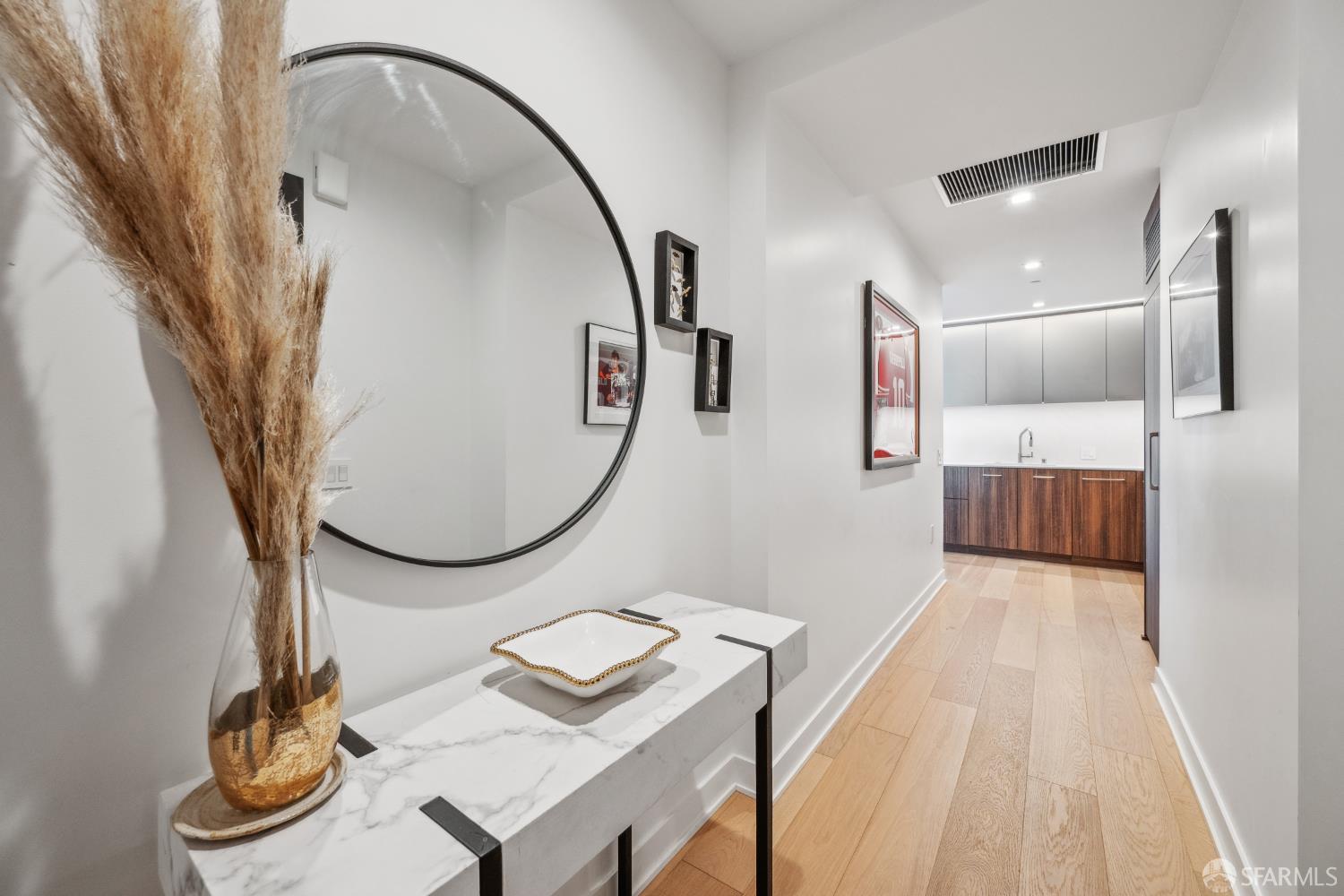 Detail Gallery Image 2 of 43 For 280 Spear St 30h,  San Francisco,  CA 94105 - 1 Beds | 1 Baths