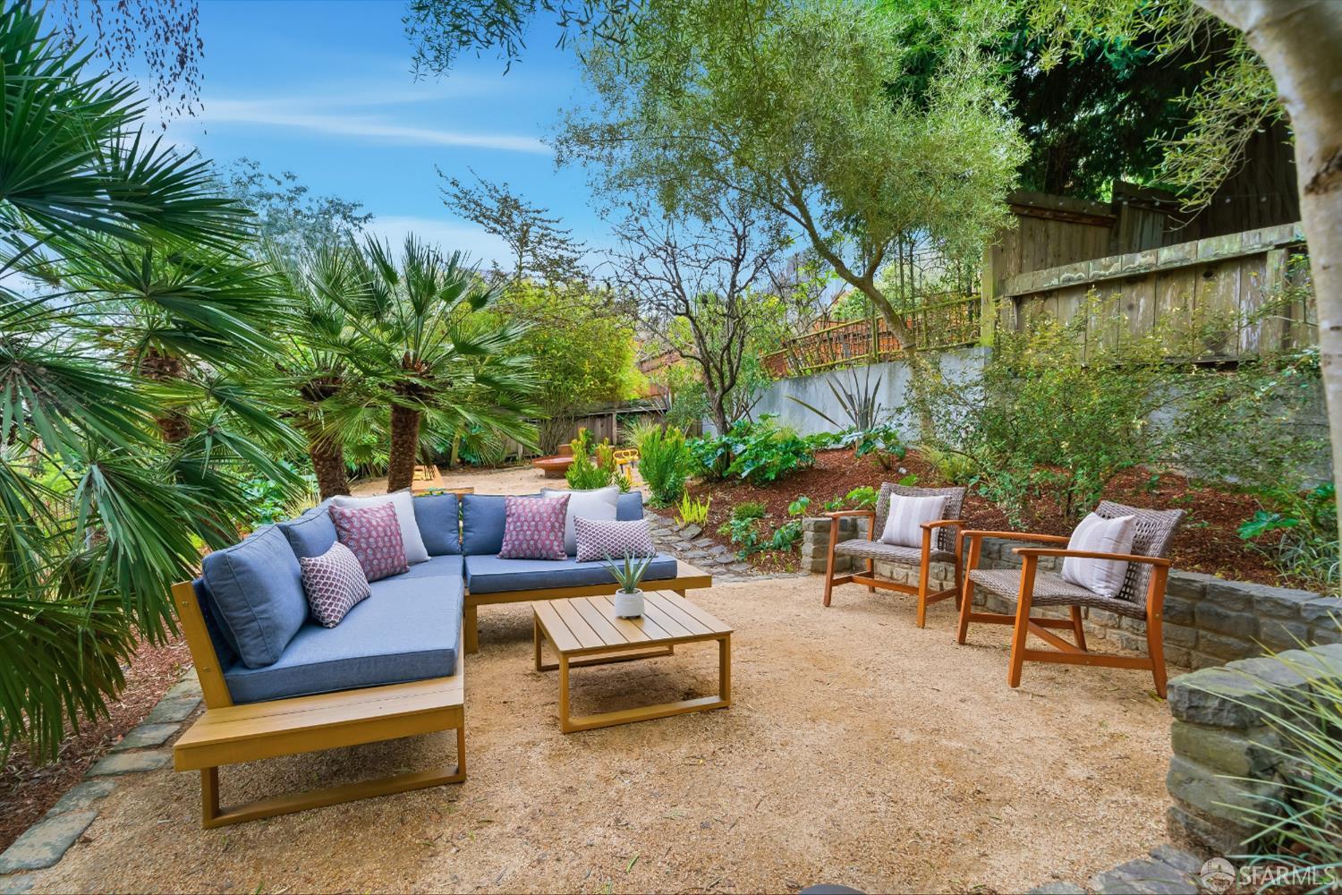 Detail Gallery Image 40 of 75 For 279 Diamond St, San Francisco,  CA 94114 - 4 Beds | 2/1 Baths