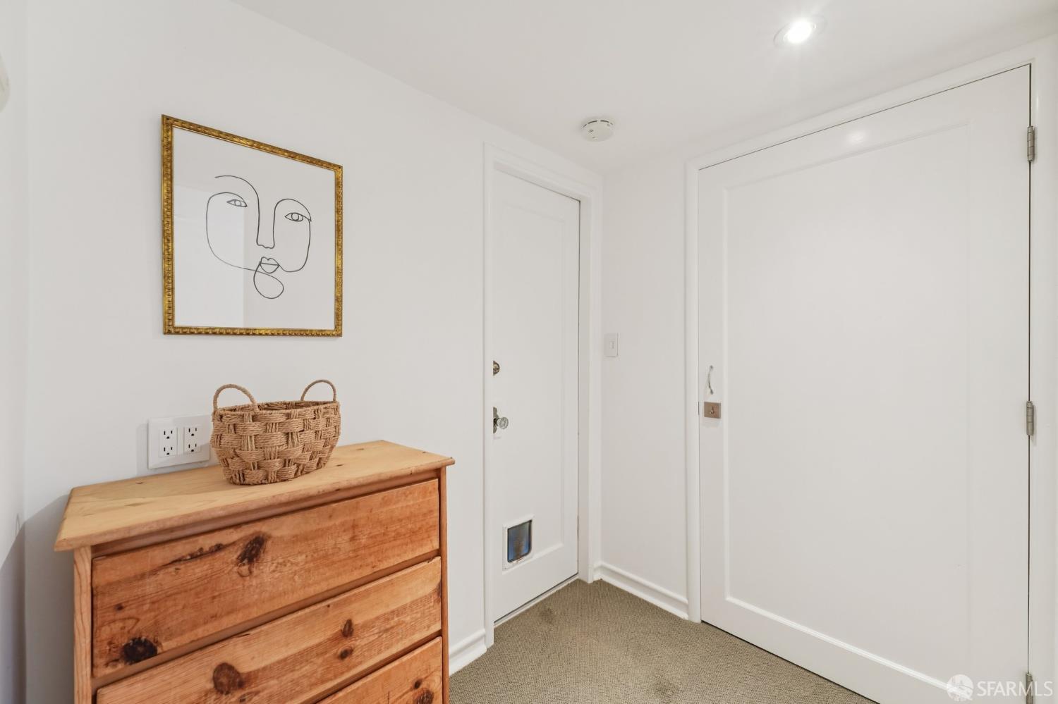 Detail Gallery Image 33 of 43 For 761 Noe St, San Francisco,  CA 94114 - 2 Beds | 1 Baths