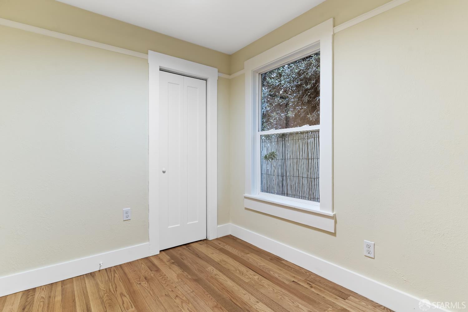 Detail Gallery Image 19 of 42 For 689 43rd St, Oakland,  CA 94609 - 2 Beds | 1 Baths