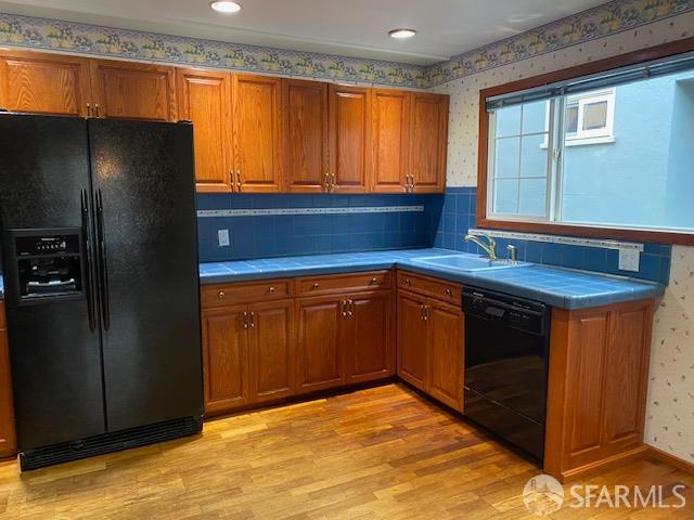 Detail Gallery Image 6 of 21 For 388 Country Club Dr, San Francisco,  CA 94132 - 2 Beds | 1 Baths