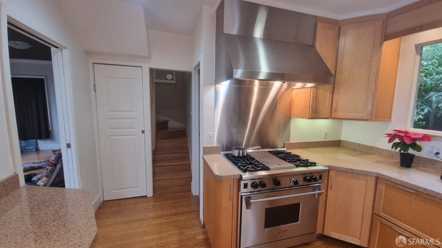 Detail Gallery Image 19 of 39 For 30 Harry St, San Francisco,  CA 94131 - 4 Beds | 2/1 Baths