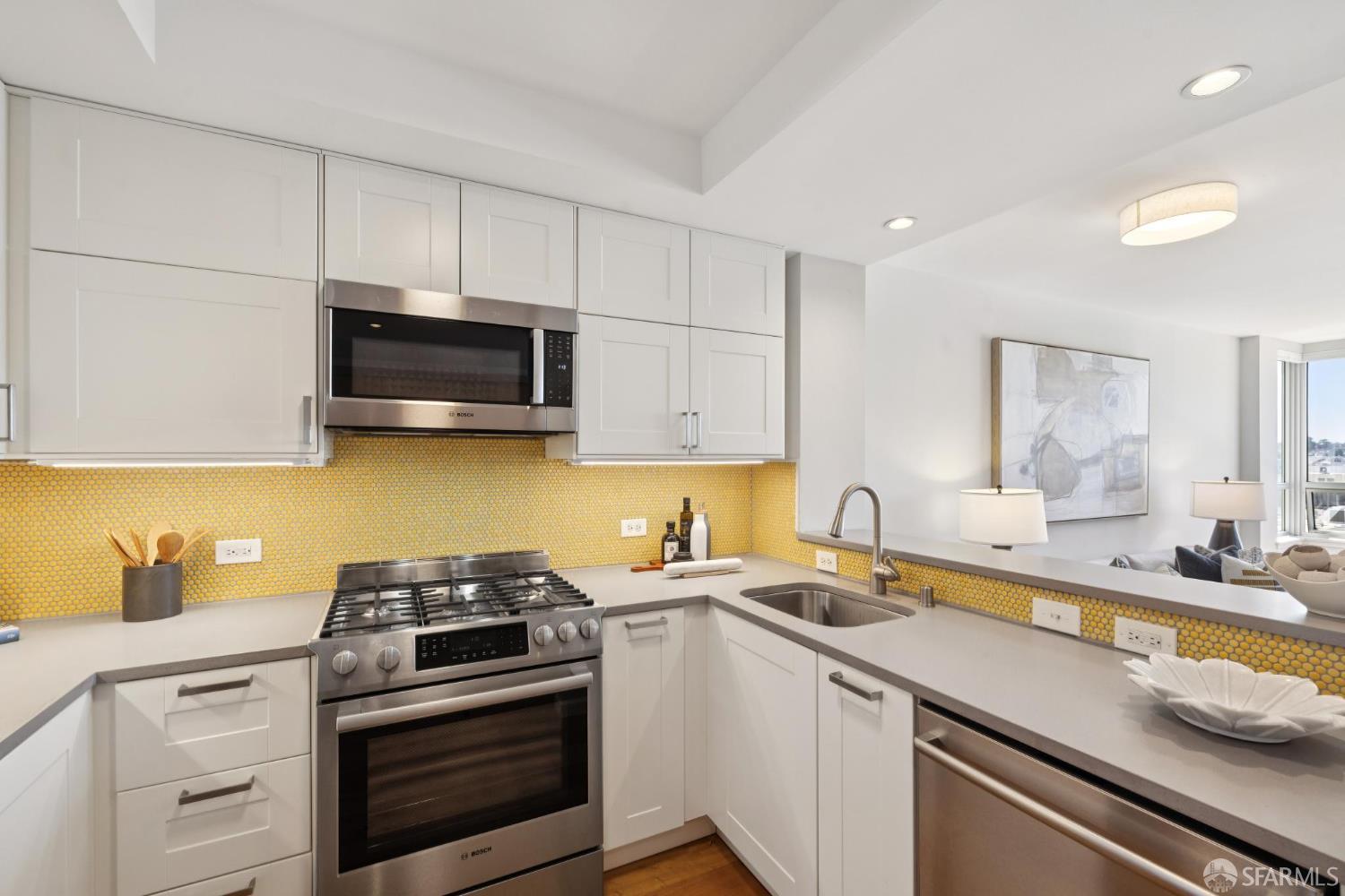 Detail Gallery Image 17 of 43 For 750 Van Ness Ave #1106,  San Francisco,  CA 94102 - 1 Beds | 1 Baths
