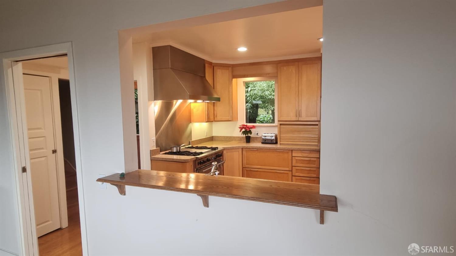 Detail Gallery Image 23 of 39 For 30 Harry St, San Francisco,  CA 94131 - 4 Beds | 2/1 Baths