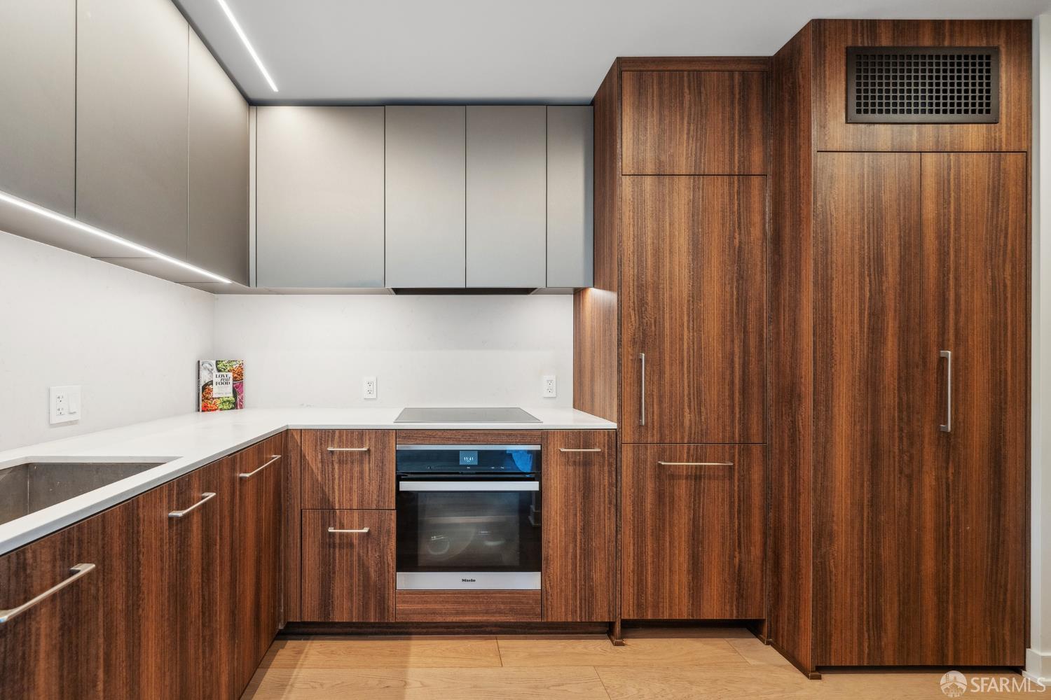 Detail Gallery Image 4 of 43 For 280 Spear St 30h,  San Francisco,  CA 94105 - 1 Beds | 1 Baths