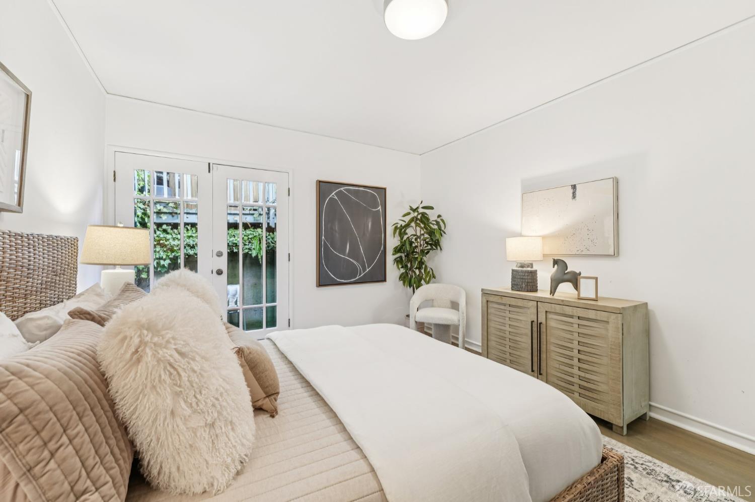 Detail Gallery Image 38 of 43 For 761 Noe St, San Francisco,  CA 94114 - 2 Beds | 1 Baths