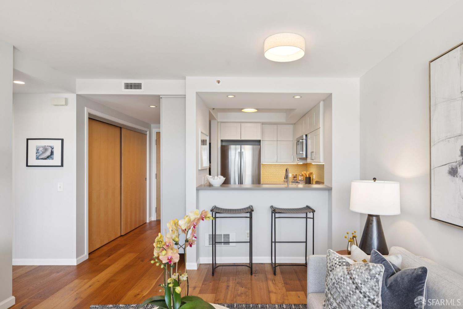 Detail Gallery Image 12 of 43 For 750 Van Ness Ave #1106,  San Francisco,  CA 94102 - 1 Beds | 1 Baths