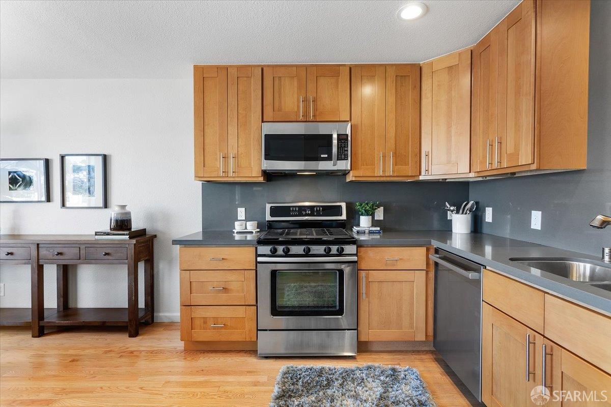 Detail Gallery Image 24 of 70 For 52 Jennings Ct, San Francisco,  CA 94124 - 3 Beds | 2 Baths