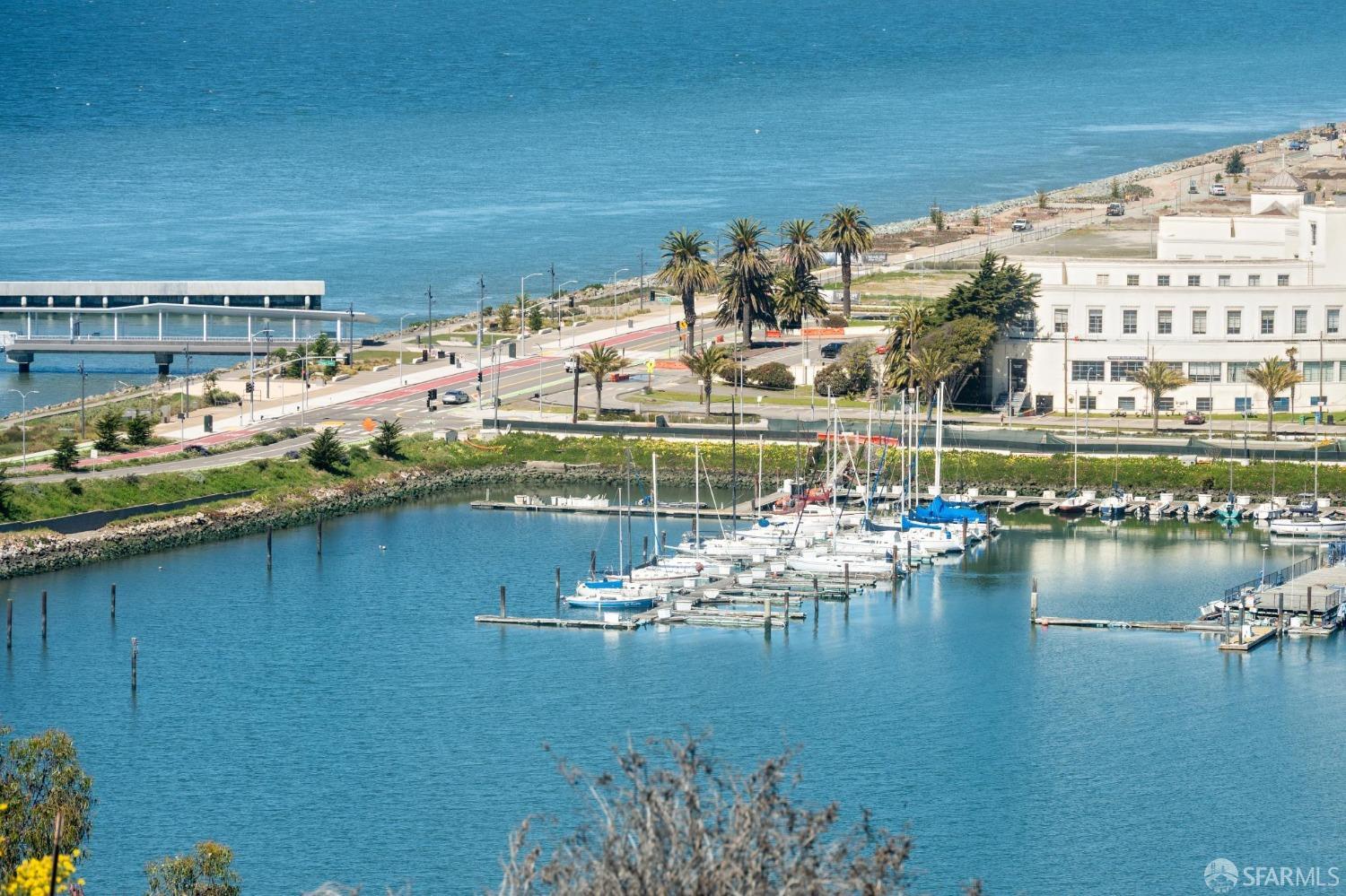 Detail Gallery Image 27 of 61 For 1 Bristol Ct #208,  San Francisco,  CA 94130 - 2 Beds | 2/1 Baths